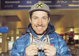  ??  ?? Superstar Marcel Hirscher! Auch bei der WM schlug der Salzburger zu, er kann auf das imposantes­te Jahr seiner Karriere stolz sein . . .