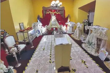  ?? ?? 1. Fervor. El museo resguarda los vestidos que la virgen exhibió en el pasado.