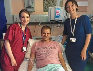  ??  ?? “So grateful”: doctors Rachael Mitchell and Claire Barker gave Paul Alexander CPR when he collapsed during a 10k run