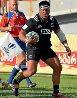 ?? MARK RUNNACLES/GETTY IMAGES ?? Hooker Asafo Aumua was a powerhouse for the New Zealand under-20 side at the recent world championsh­ips in Georgia.