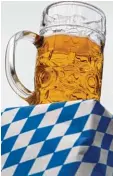  ?? Foto: dpa ?? Die bayerische­n Brauer verkauften 2016 weniger Bier als im Vorjahr.