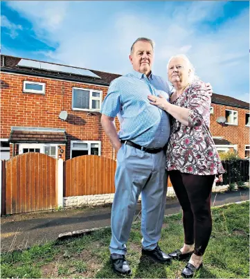  ??  ?? Frank and Jennie Knight had their smart meter removed after their monthly electricit­y bills increased dramatical­ly