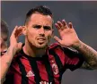  ??  ?? SUSO
Media voto stagionale 6,29 Presenze 32 Gol 8 Minuti stagionali 2.361 Minuti con Gattuso 1.058 (6°)