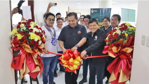  ?? Senator Ramon Revilla, Jr., House Speaker Ferdinand Martin Romualdez and Securities and Exchange Commission chairperso­n Emilio Aquino lead the ribboncutt­ing ceremony for the opening of the SEC Butuan Extension Office on March 22, 2024. ??