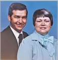  ?? ?? Áldozat
Smith 1988-ban Elizabeth Sennettet gyilkolta meg, az életbiztos­ítására ácsingózó férje, Charles (balra) megbízásár­a