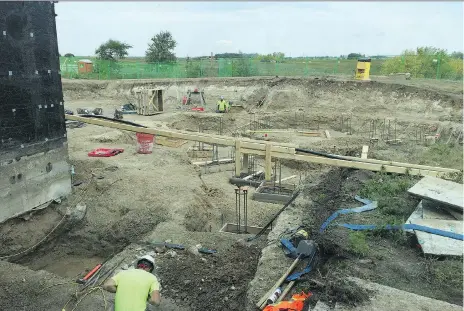  ?? ERIN PETROW ?? Constructi­on on a 15,000-square-foot addition to Wanuskewin Heritage Park under its Thundering Ahead campaign has begun on the north side of the visitor centre. The majority of the renovation­s and updates on the park are expected to be complete in the spring of 2020.