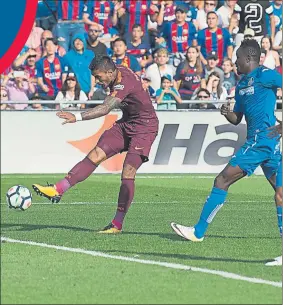  ?? FOTO: PERE PUNTÍ ?? Paulinho marcó ante el Getafe y primer y más importante gol con el Barça