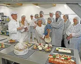  ??  ?? Die Bäckerei stelle eine große Auswahl ihres Sortiments vor.