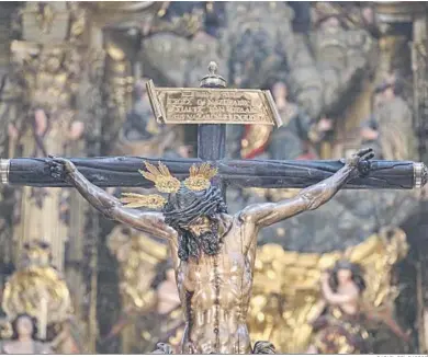  ?? RAFAEL DEL BARRIO ?? El Cristo del Amor, ayer, en la iglesia del Salvador.