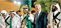 ?? AP ?? Gute Stimmung: Im Vorjahr schloss Trump mit den Saudis einen Waffendeal