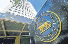  ?? MINT ?? The SRO will establish basic benchmarks, standards and help instil profession­al market behaviour among its members, RBI said.