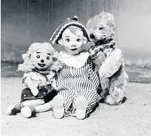  ??  ?? Puppets Andy Pandy, Teddy and Looby Loo