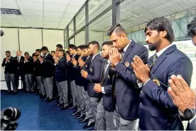  ??  ?? Sri Lanka cricketers engaged in religous ceremony before their departure to England for the ICC Cricket World Cup 2019