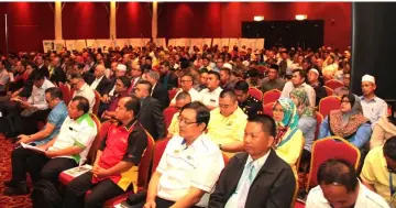  ??  ?? Participan­ts of the NRDA briefing in Lawas.