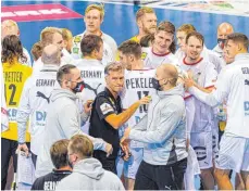  ?? FOTO: MARCO WOLF/IMAGO IMAGES ?? Die deutschen Handballer haben im zweiten Spiel der EM-Qualifikat­ion eine Leistungss­teigerung gezeigt.