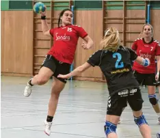  ??  ?? Iva Vlahinic und Aichachs Handballer­innen sind am Samstag gegen Königsbrun­n gefordert und wollen den zweiten Sieg in dieser noch jungen Saison holen.