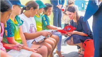  ?? Photo / Hawke’s Bay Today ?? Jacinda Ardern shares a free school lunch at Flaxmere Primary School in Hawke’s Bay in February.