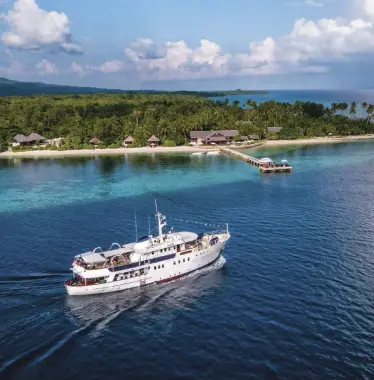  ?? T. Marshall Manson ?? “A fantastic and unique location with some of the best dive sites we’ve ever experience­d. The sites are great at 25 metres, 15 metres and 5 metres, so perfect for any kind of preference.
The service and support was downright luxurious!”