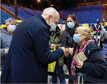  ??  ?? JUNTANDO VOTOS. En Uspallata imaginan entre 45 y 48 puntos para la boleta de Juntos por el Cambio en la Ciudad, y perder por entre siete y tres puntos en Buenos Aires.