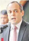 ??  ?? El contralor general de la República, Camilo Benítez, negó que su reelección tenga relación con alguna influencia.