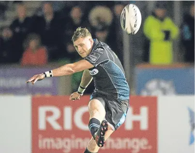  ?? Picture: SNS Group. ?? Finn Russell: kicked 16 points with four penalties and two conversion­s in Glasgow’s victory.