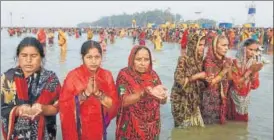  ?? AFP FILE ?? ▪ Devotees at the Gangasagar fair in Sagara Islands, in January this year. The death of six pilgrims during this year’s fair resulted in a verbal battle between the Union and state government­s