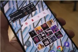  ??  ?? Five bucks says Google changes the widget interface in Android 12.