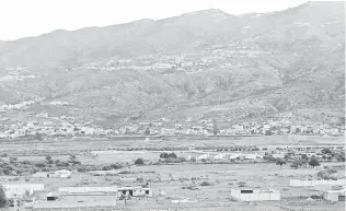  ??  ?? Le village Lazib avec ses terres agricoles