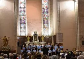  ??  ?? Organisé en collaborat­ion avec la commune et avec le soutien des Conseils départemen­tal et régional, ce festival prendra ses quartiers également à la Chapelle des Minimes, à l’Esplanade de la Capitainer­ie du Port Vieux, à la Salle Paul Eluard et à la Chaudronne­rie.