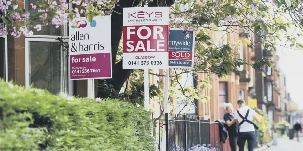  ?? PICTURE: JOHN DEVLIN ?? 0 Properties in Glasgow sell within six weeks on average – and at over the asking price – compared with 15 weeks in Aberdeen