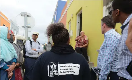  ?? Picture: Courtney Africa/African News Agency (ANA) ?? MEDIATOR: The SA Human Rights Commission yesterday conducted a walkabout in Bo-Kaap to hear residents’ concerns over gentrifica­tion.