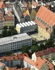  ?? Foto: Ulrich Wagner ?? Die Bürgerlich­e Mitte will eine komplette Neubebauun­g des Areals neben der Dominikane­rkirche (rechts im Bild) prüfen.