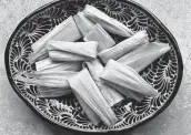  ?? Paula Murphy ?? Sylvia’s Enchilada Kitchen is selling both pork and chicken tamales.