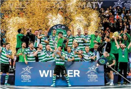  ??  ?? Sporting fez história ao conquistar, pela primeira vez, a UEFA Futsal Champions League