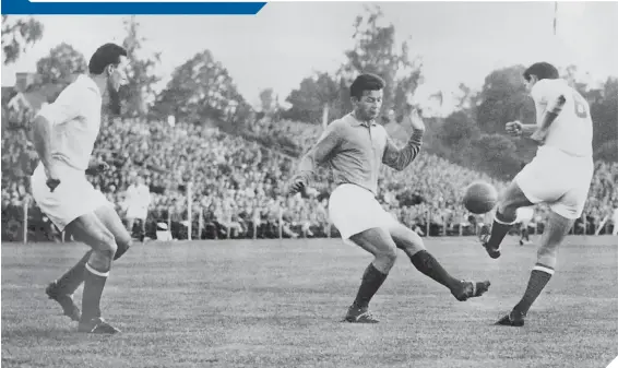  ?? FOTO: AFP ?? Fontaine logró llevar a Francia a su primera semifinal en Suecia 58.