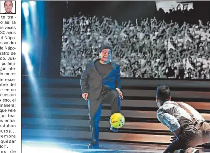  ??  ?? SIEMPRE CON UNA PELOTA. Maradona deleitó a sus fans napolitano­s con varios de sus trucos...