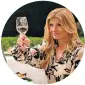  ??  ?? The White Lotus: Connie Britton