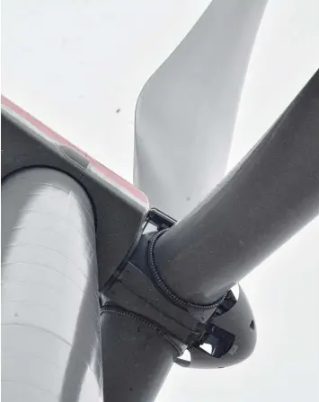 ?? Foto: Manuel Wenzel ?? Weitere Windräder im Donau Ries Kreis – hier ein Rotor im bestehende­n Windpark Riedheim – sind unwahrsche­inlich. Die Ge meinde Kaisheim lehnt dennoch ein Vorranggeb­iet für Windkraft ab.