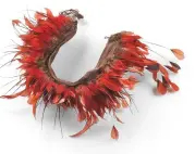  ??  ?? Fig 4: Defalim parrot-feather headdress. With Serge Schoffel, exhibiting at the Galerie du Crous de Paris