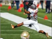  ?? THE ASSOCIATED PRESS ?? UConn safety Obi Melifonwu practices for Saturday’s Senior Bowl in Mobile, Ala.