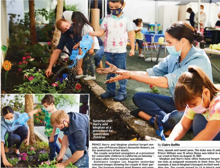  ??  ?? Tribute: Their trip was on the anniversar­y of Diana’s death
Surprise visit: Harry and Meghan at a preschool for vulnerable children