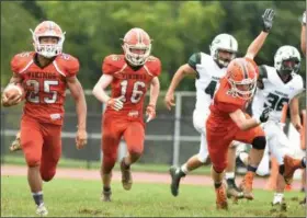  ?? BARRY TAGLIEBER — FOR DIGITAL FIRST MEDIA ?? Perkiomen Valley’s Randy Washington is off to the races for a kick return touchdown against Pennridge Saturday.