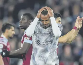  ?? Foto: efe ?? Matip fue héroe en el Liverpool con su gol, el del triunfo ante el West Ham