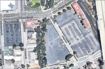  ?? GOOGLE MAPS ?? The site of the Diridon developmen­t by Trammell Crow in downtown San Jose is seen in an aerial view. Although Google has reached a firm agreement to buy the property, the company has no immediate plans to construct buildings on the site, a spokespers­on...