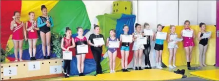  ??  ?? Des podiums pour les jeunes Launacaise­s de rythmique