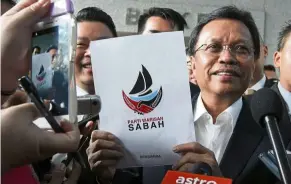  ??  ?? shafie’s victory came amid political drama that was played out in the Istana Negri and the court.