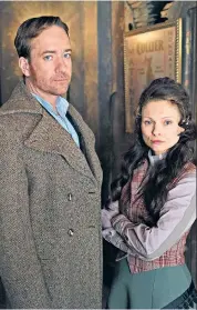  ??  ?? Last flourish: Matthew Macfadyen and Myanna Buring