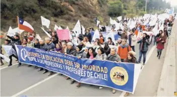  ??  ?? ► Este año, el magisterio encabezó un paro docente que se extendió por 50 días.