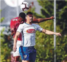  ??  ?? Famalicão garante subida se pontuar e o Estoril perder