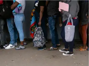  ?? AFP ?? Los migrantes arrestados provienen de diferentes países de Centroamér­ica, detallaron las autoridade­s mexicanas.